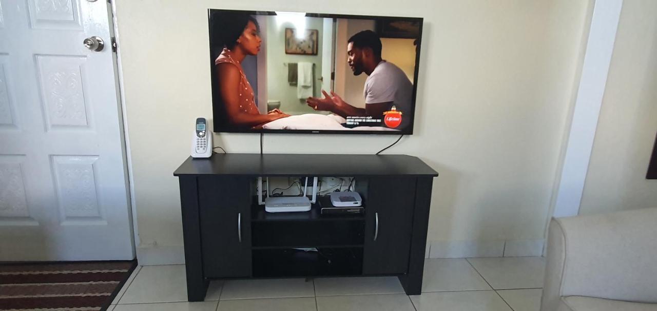 Hastings Towers 4D - Studio Apt Opp Beach Bridgetown Dış mekan fotoğraf