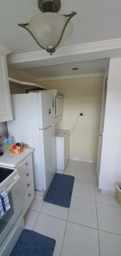 Hastings Towers 4D - Studio Apt Opp Beach Bridgetown Dış mekan fotoğraf