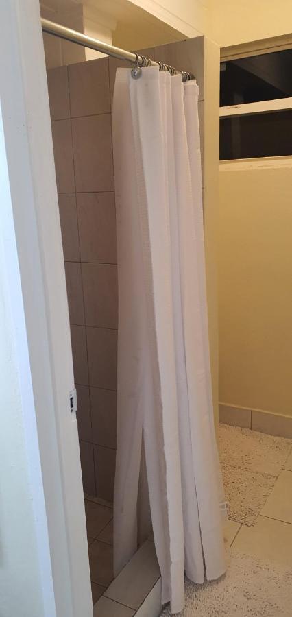 Hastings Towers 4D - Studio Apt Opp Beach Bridgetown Dış mekan fotoğraf