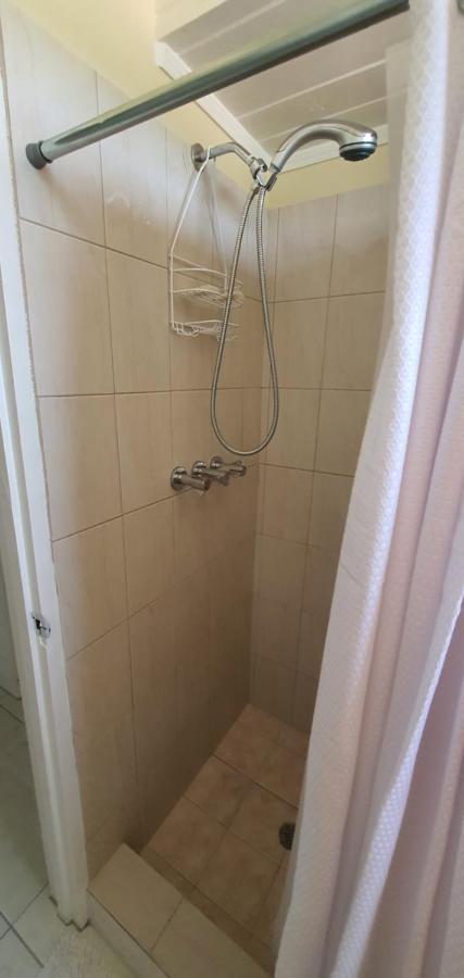 Hastings Towers 4D - Studio Apt Opp Beach Bridgetown Dış mekan fotoğraf